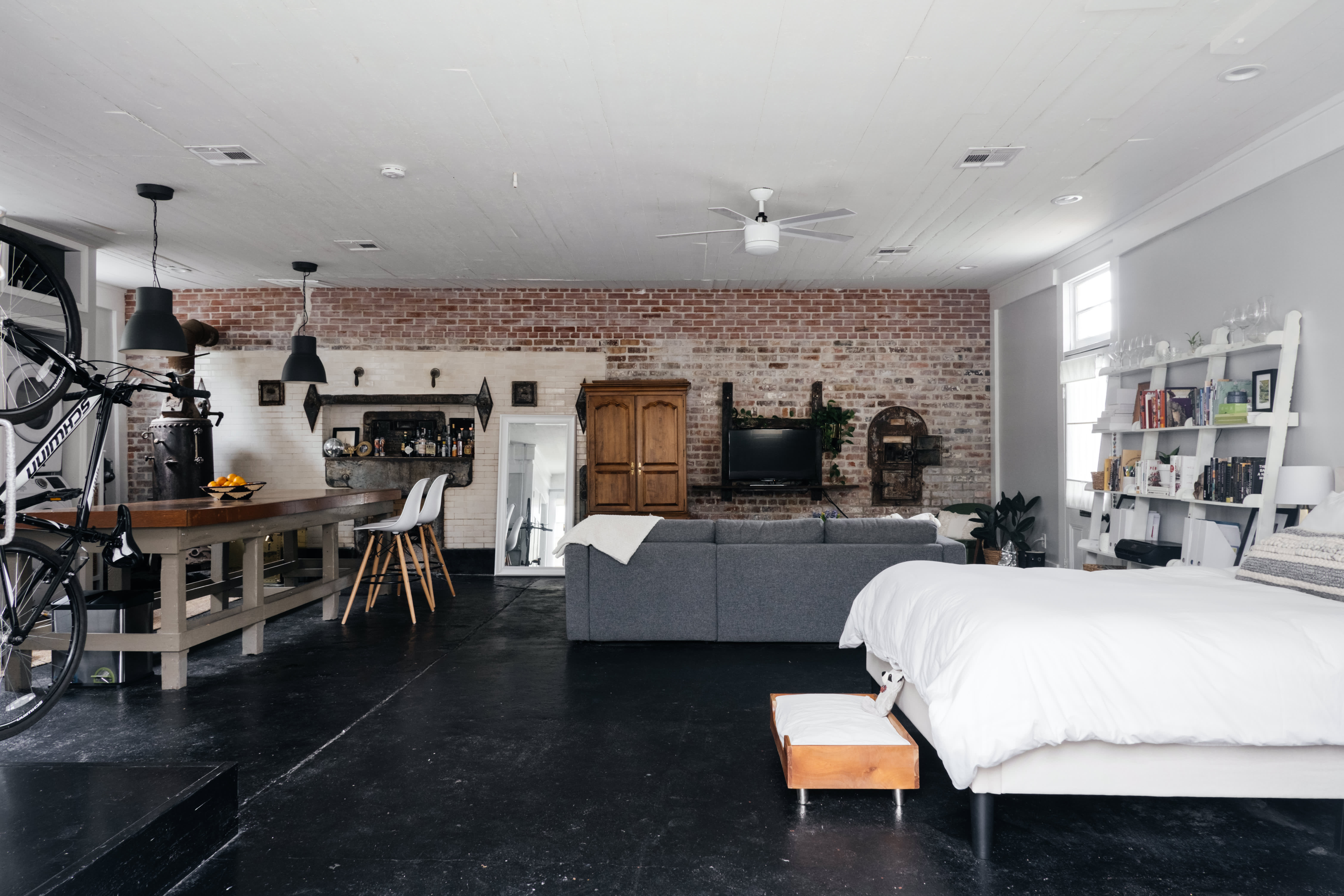 Warm Industrial Studio Apartment in New Orleans Apartment Therapy